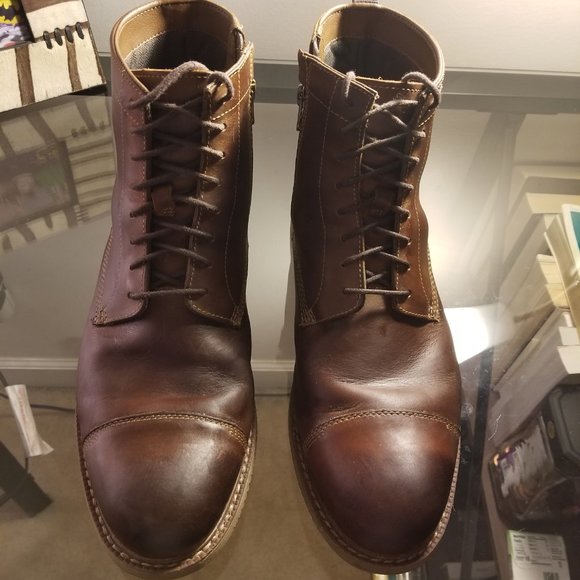 timberland boots size nine with a zipper main image 4